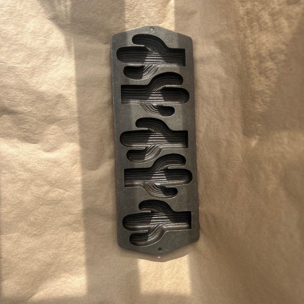 Vintage Lodge Cast Iron Corn Bread Pan